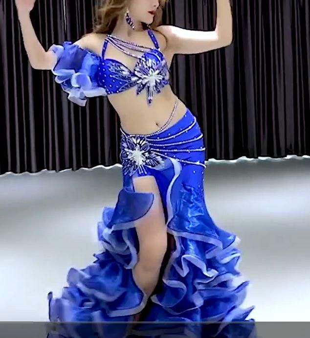 ベリーダンス衣装 トップスブラ スカート インナーパンツ付 オーダーメイド ベリーダンス衣装 トップスブラ スカート インナーパンツ付 オーダー