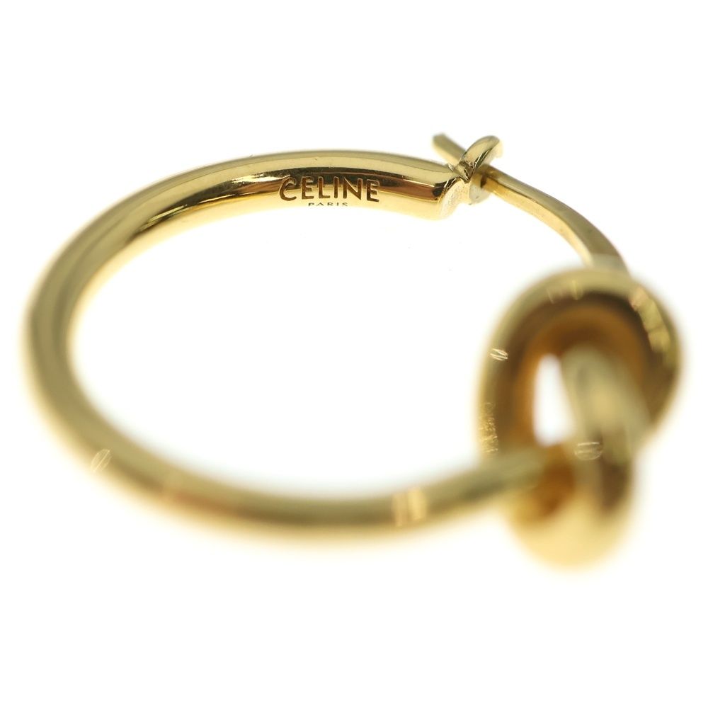 セリーヌ ノットピアス