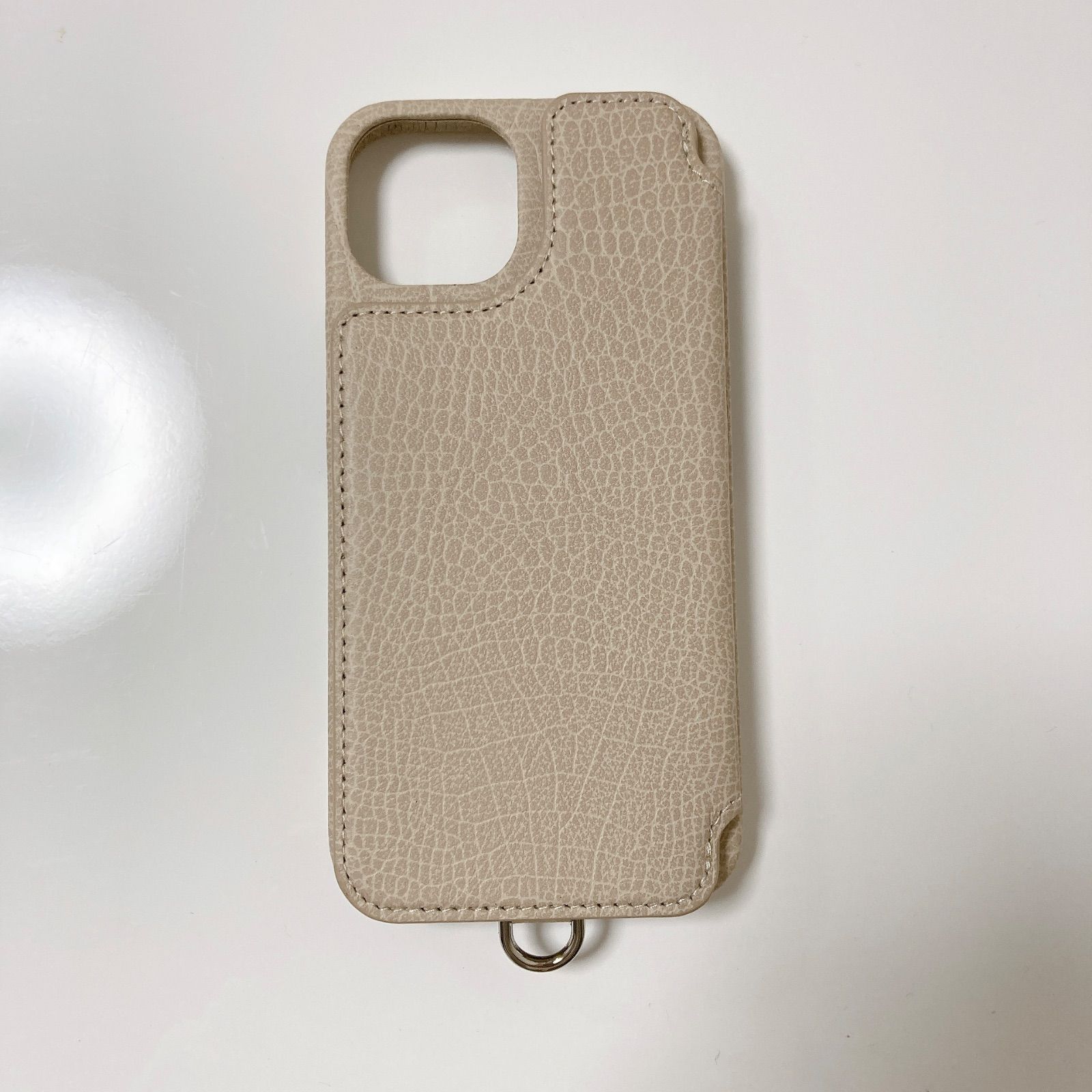 iPhone14 DEMIUデミュウdemiurvoデミウルーボiPhoneケースPOCHEポシェフラットクロコレザーケースベージュ