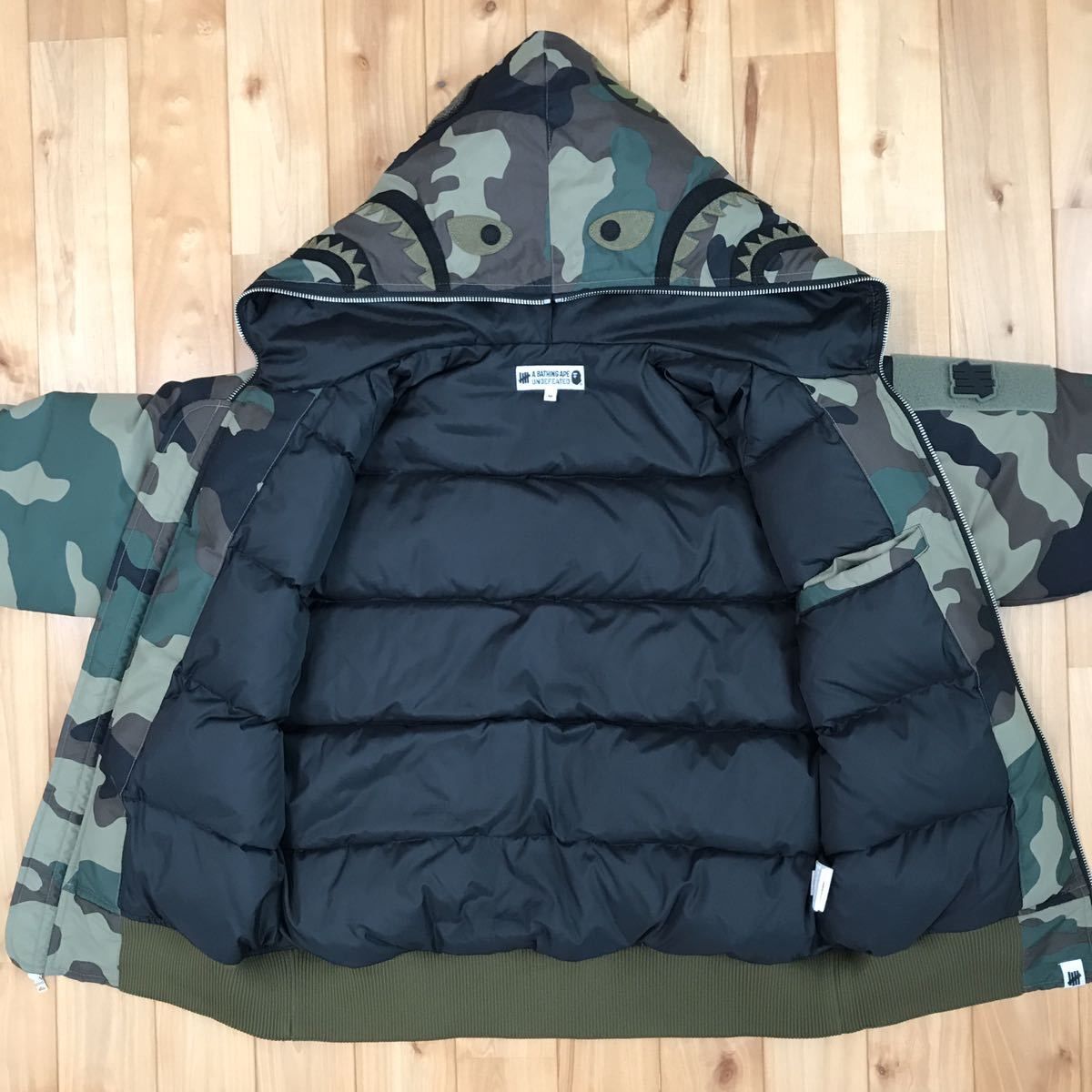 ○★新品未使用　ABATHING APE×UNDEFEATED　ジャケット　XL Ape bape UNDEFEATED shark down ジャケットS