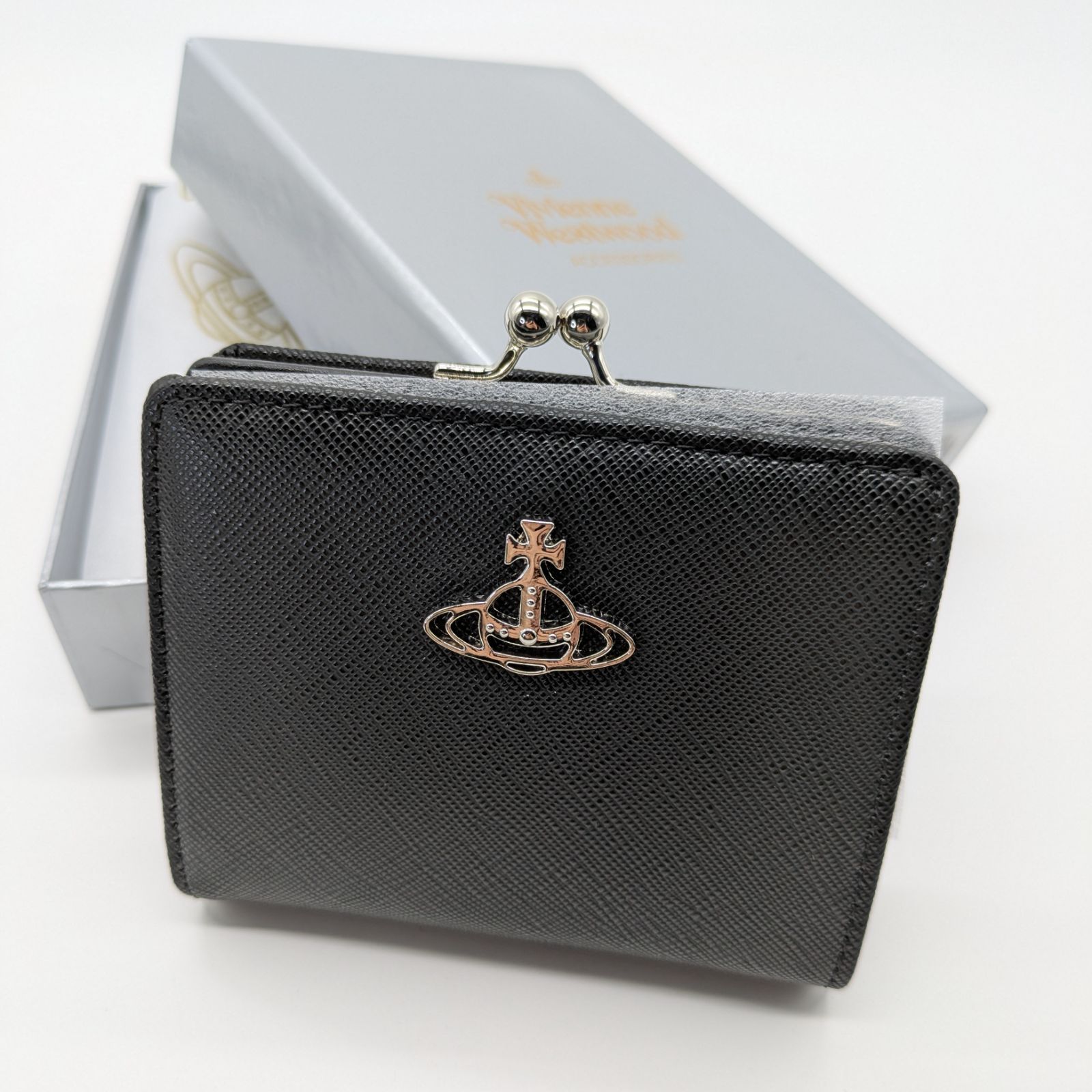 Vivienne Westwood ☆二つ折り財布☆ブラック レザー マット シルバー 