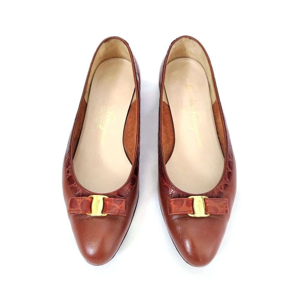 【全商品オープニング価格 特別価格】 Ferragamo【フェラガモ】ヴァラリボン クロコ型押し ローヒール 靴