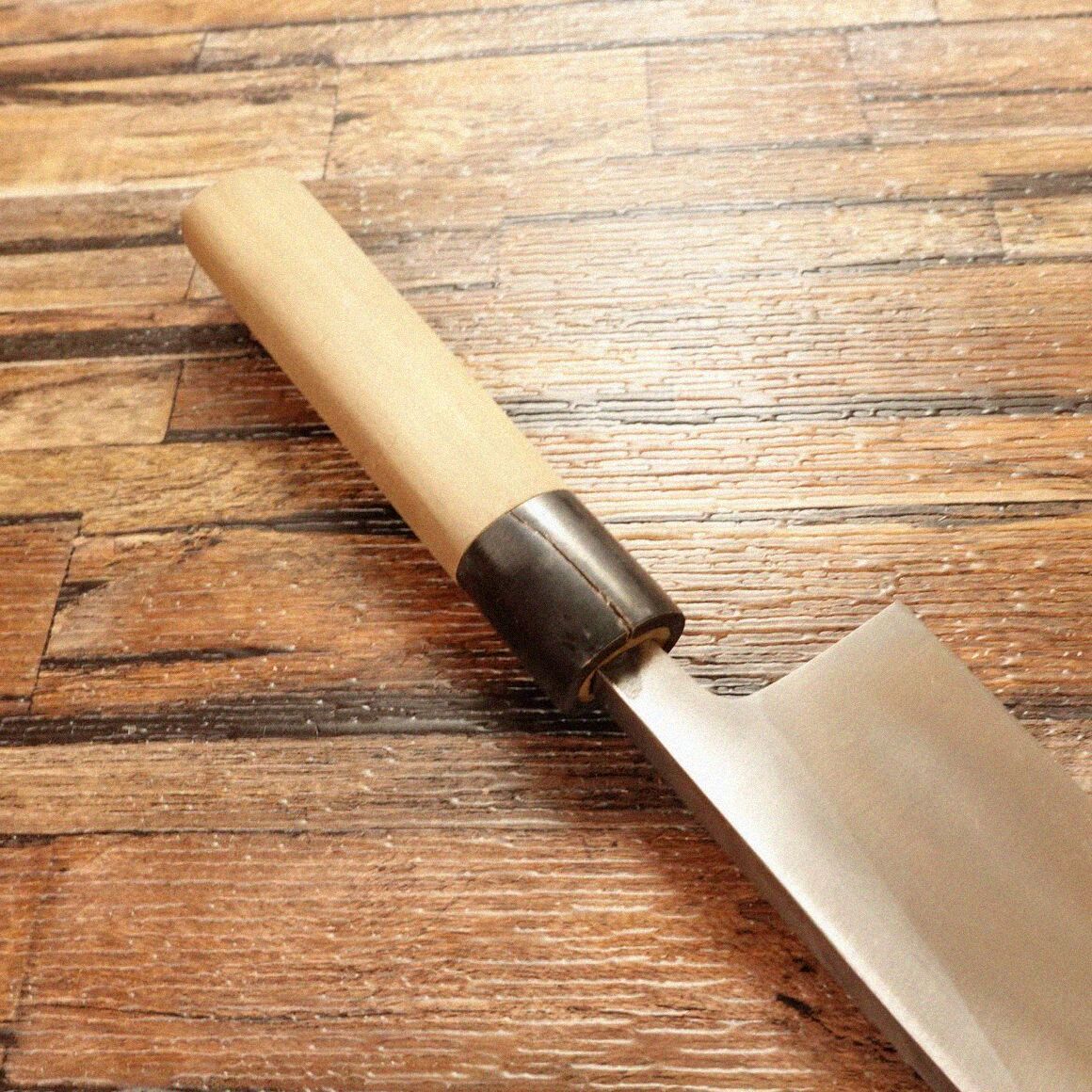 出刃庖丁 木屋イズツキ水牛柄15センチ