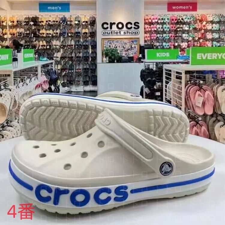 新品 未使用  CROCS  クロックス  ビーチサンダル・シャワーサンダル 男女兼用