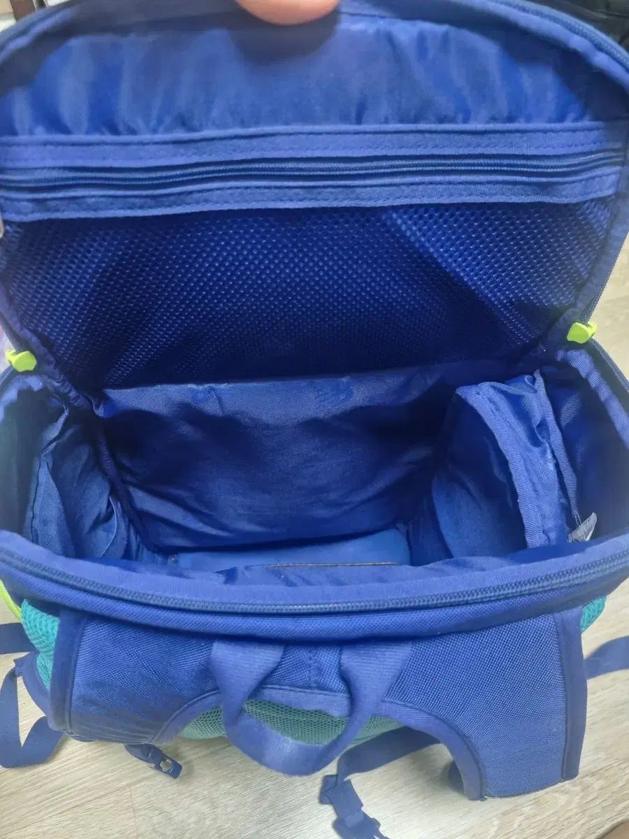 ニューバランス 小学校用バッグ