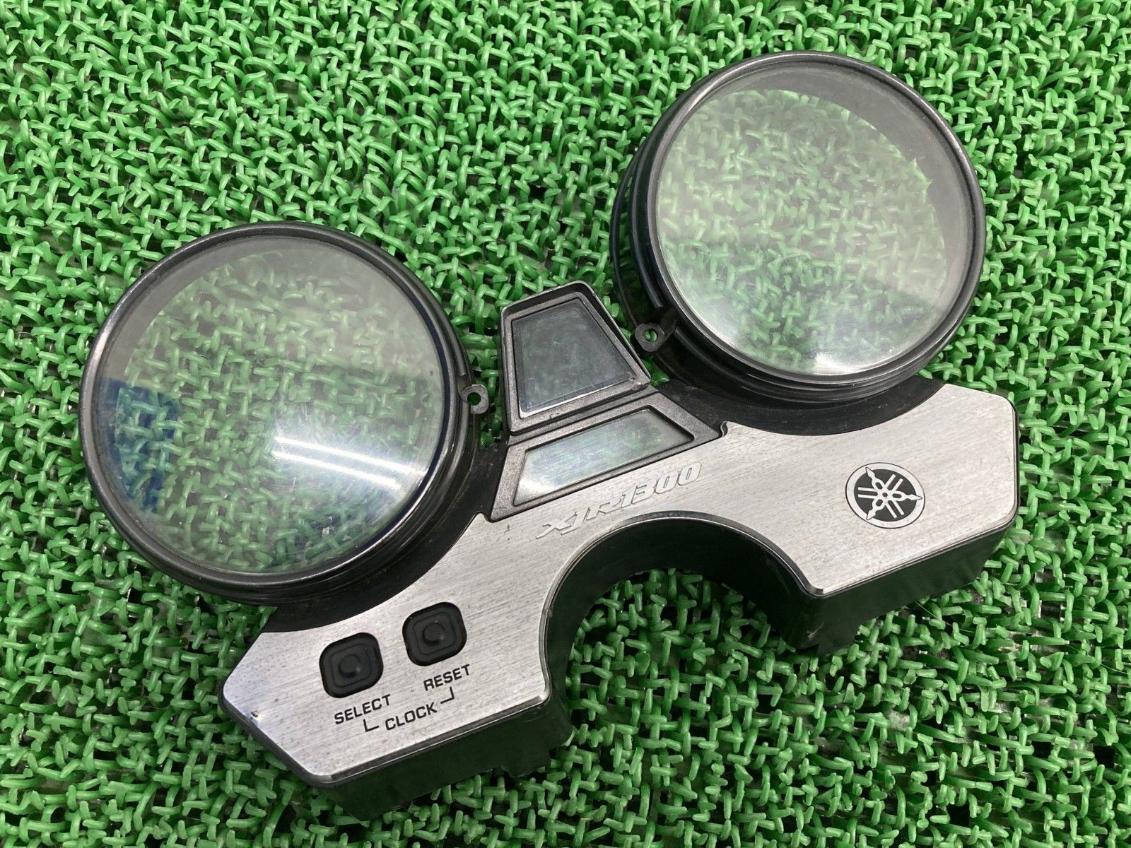 ヤマハ XJR1300 RP03J 純正 スピードメーター ASSY 180km⁄h (XJR1200