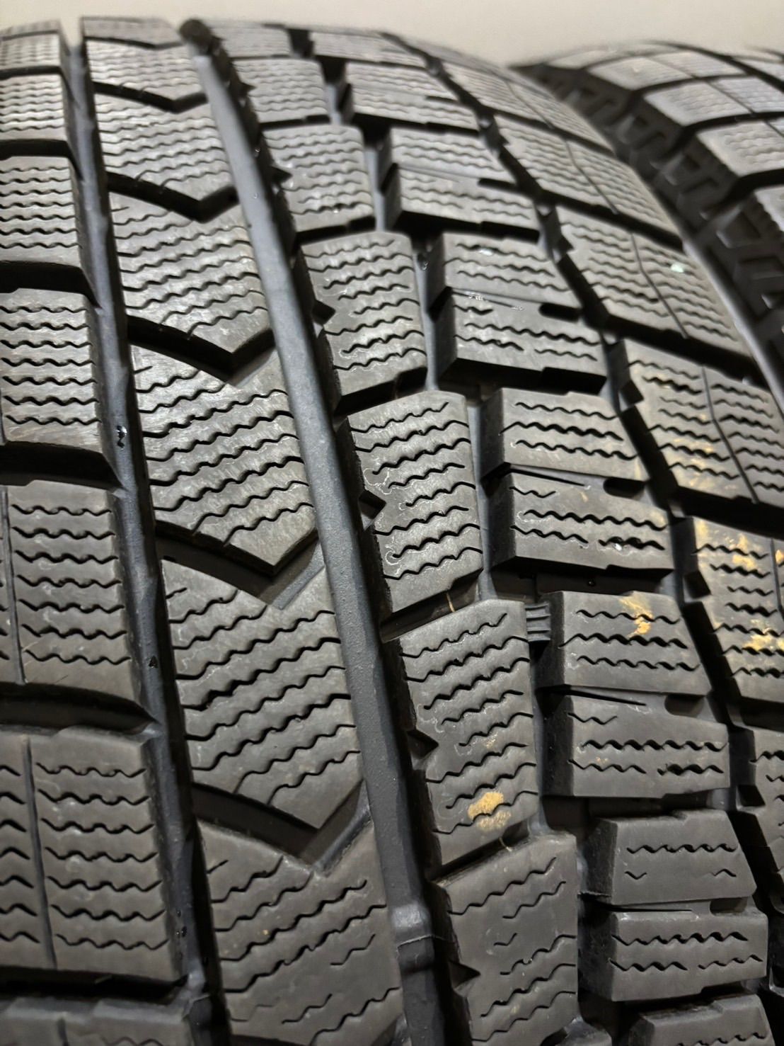 バリ溝 美品DUNLOP WINTER MAXX 215/60R16 4本セット バリ溝 美品DUNLOP WINTER MAXX 215/60R16 4本セット - メルカリ