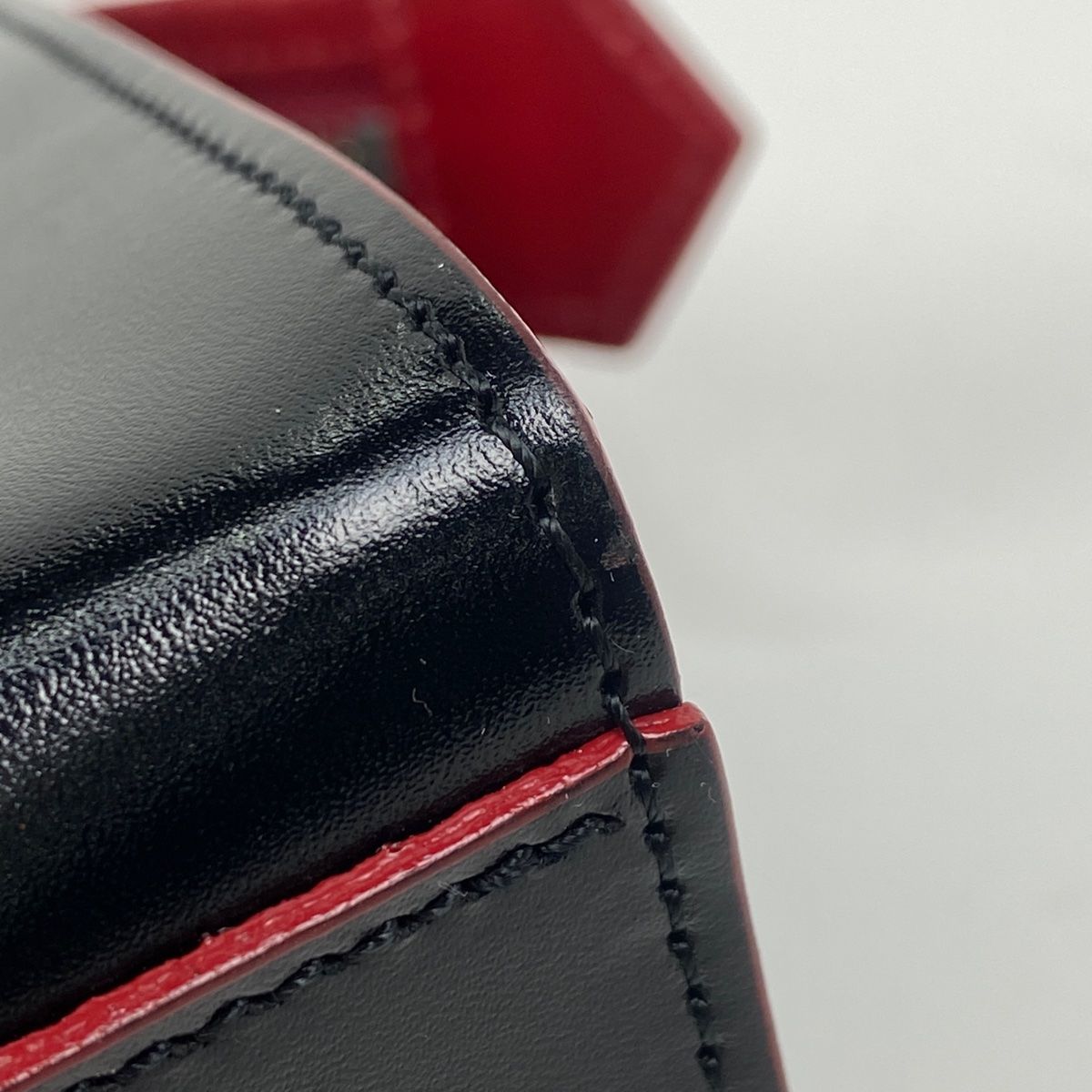 ヴィヴィアンウエストウッド Vivienne Westwood ロゴ ハンドバッグ 