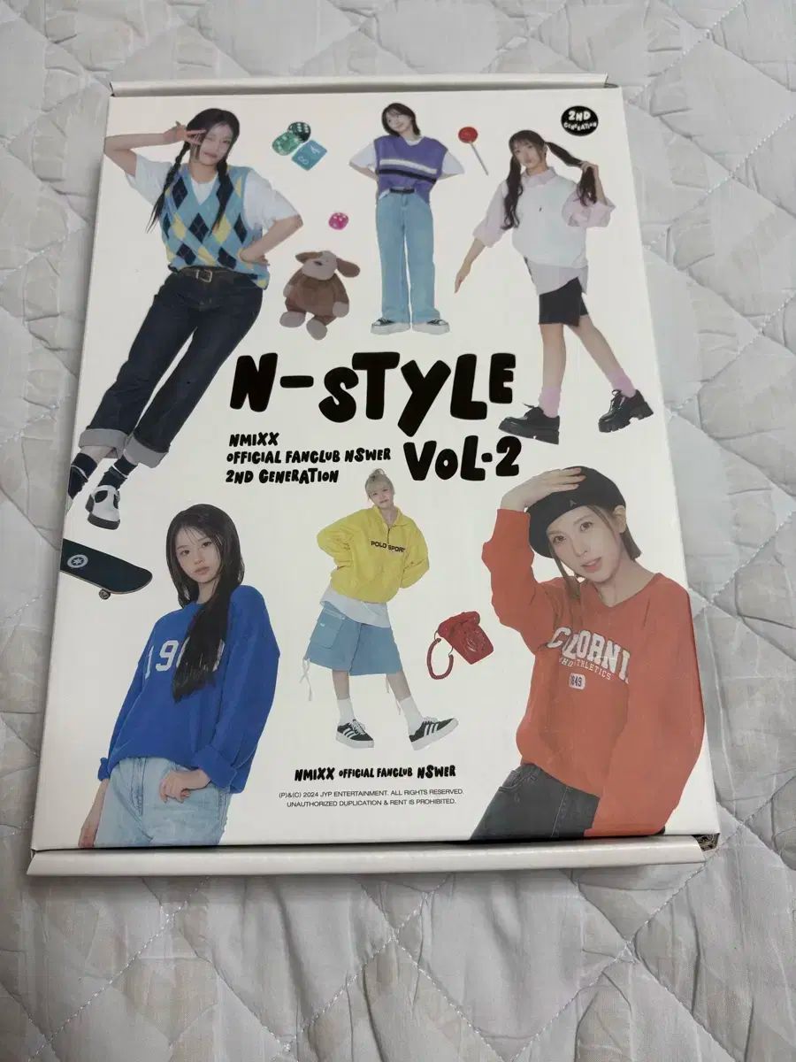 nmixx NSWER2期　キット Amazon.co.jp: NMIXX NSWER 2期 韓国 ファンクラブ 入会特典