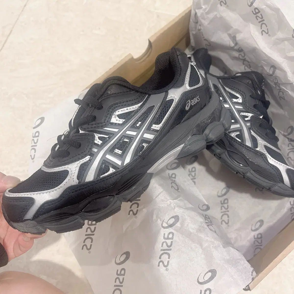 Asics アシックス ゲル スニーカー 225