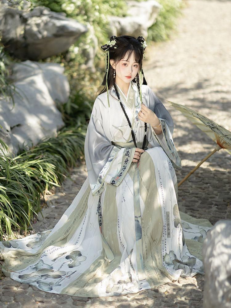 HF-190 豪華刺繍 漢服 かんふく 古風衣装 レトロ風 中華ロリータ