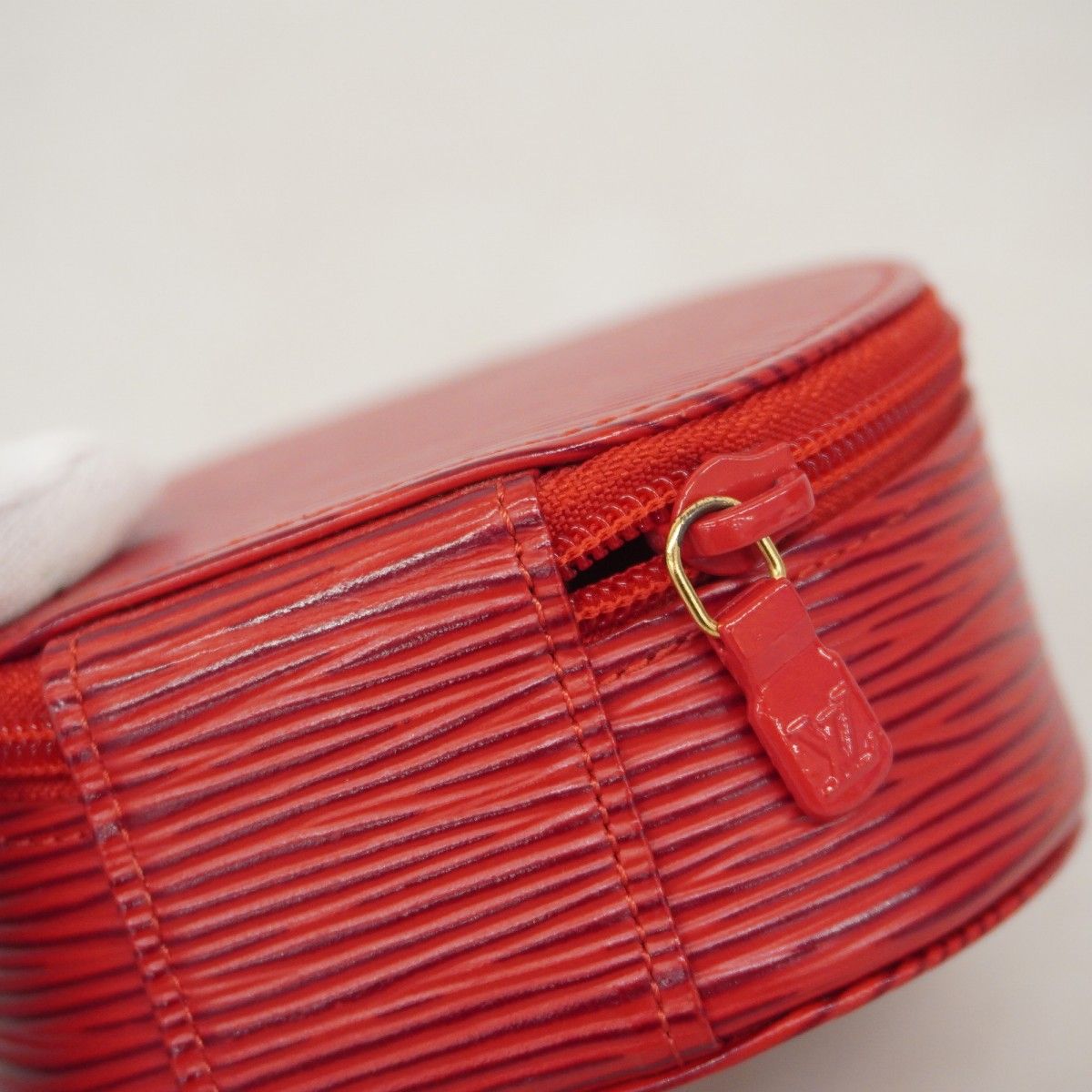 ルイヴィトン エクランビジュー ジュエリーケース カスティリアン