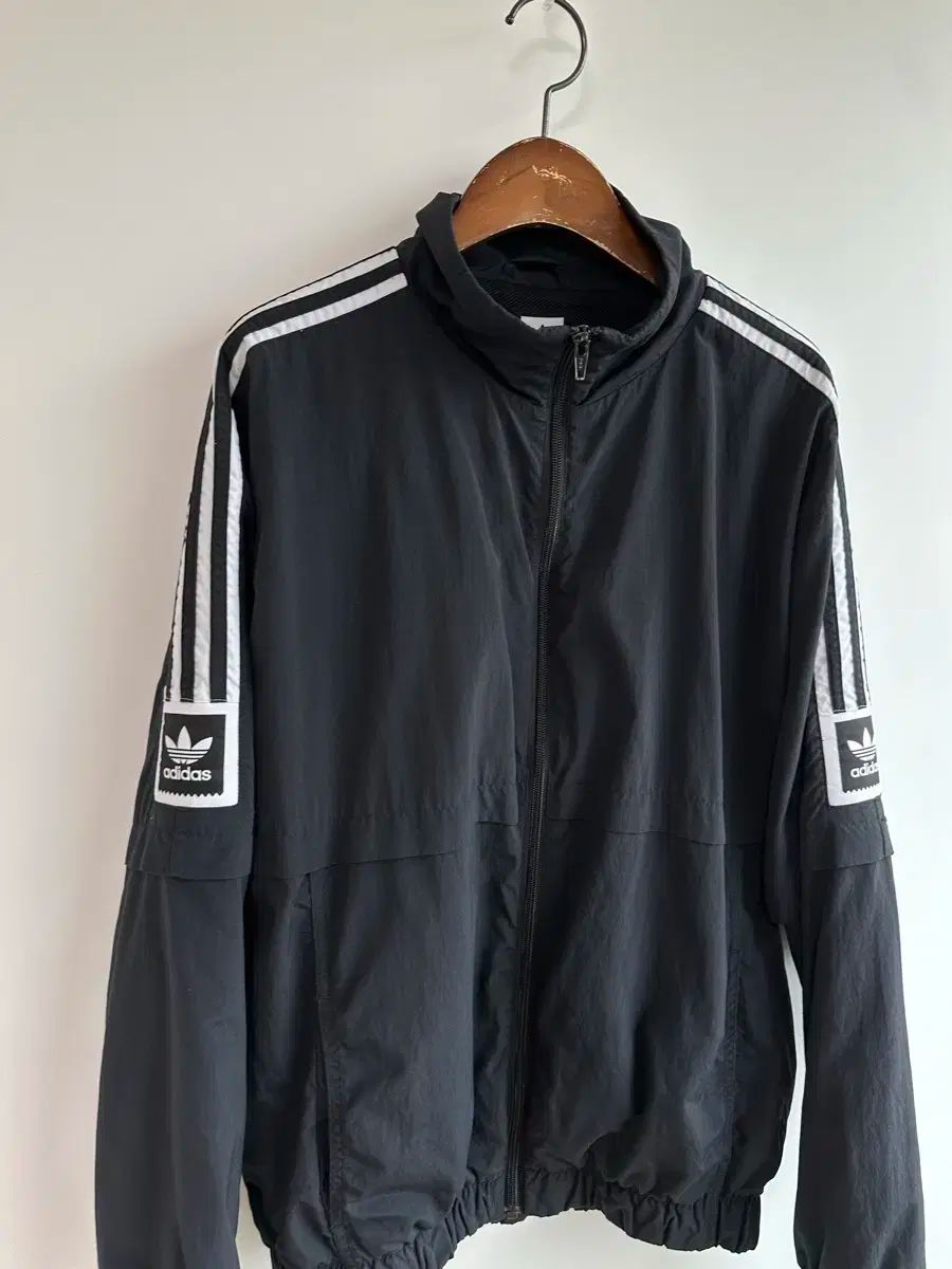 アディダス ブラック オリジナル ファイヤーバード ジップアップ L