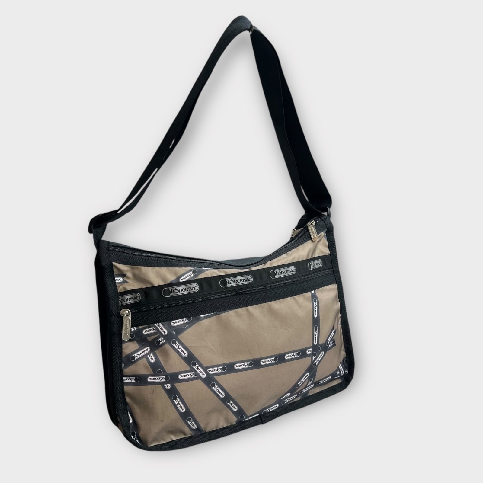 新品✨ LESPORTSAC デラックスエブリデイ ショルダーバッグ 斜めがけ Amazon | LeSportsac デラックスエブリデイバッグ ブラック