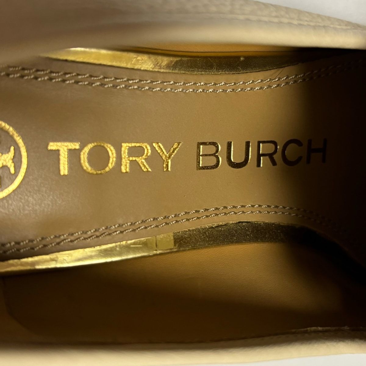 TORY BURCH(トリーバーチ) ローファー 6M レディース - ベージュ ジェッサ/ビットローファー レザー