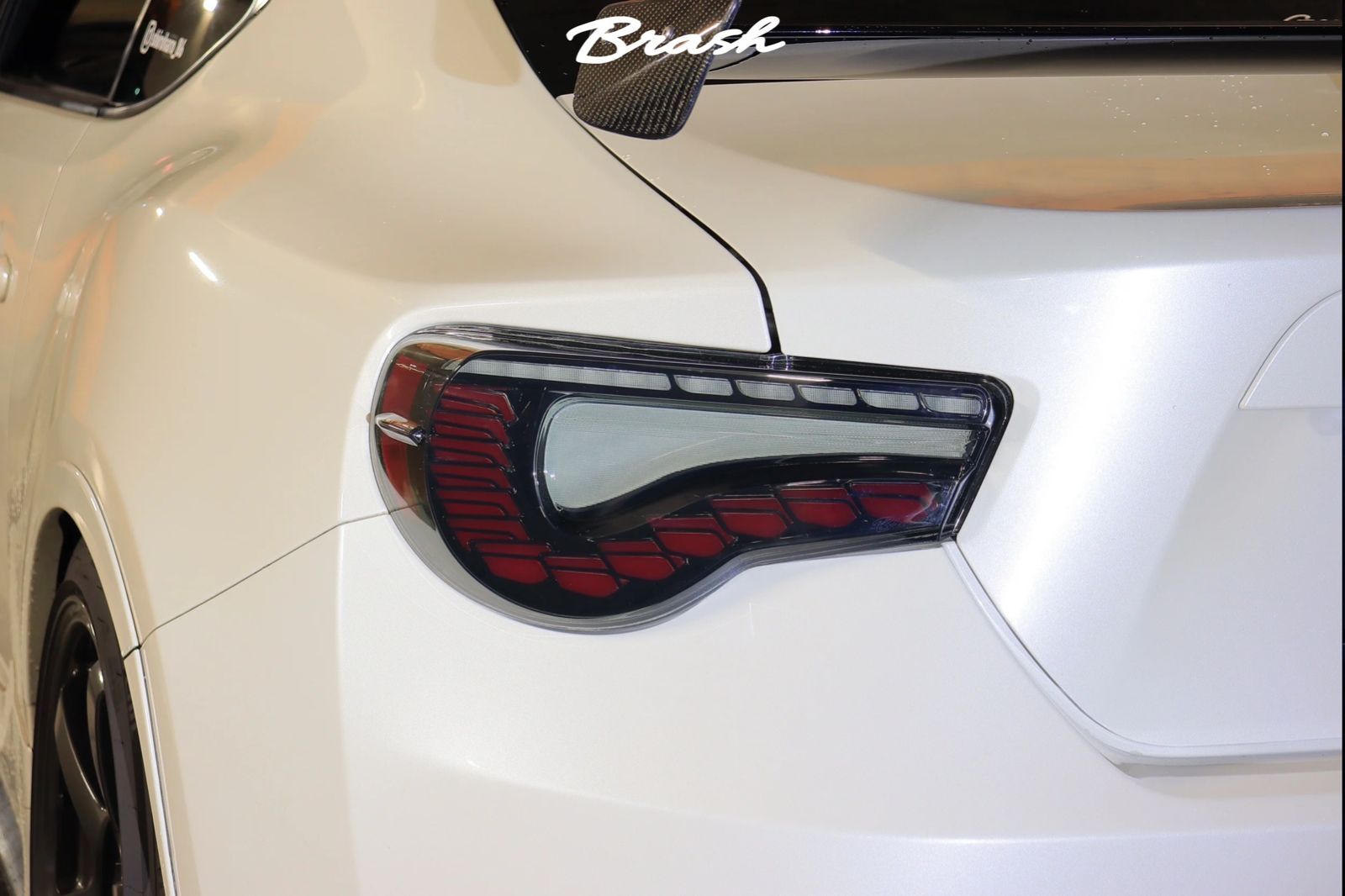 86 VLAND FT86 ハチロク BRZ 流れるウィンカー LEDテール