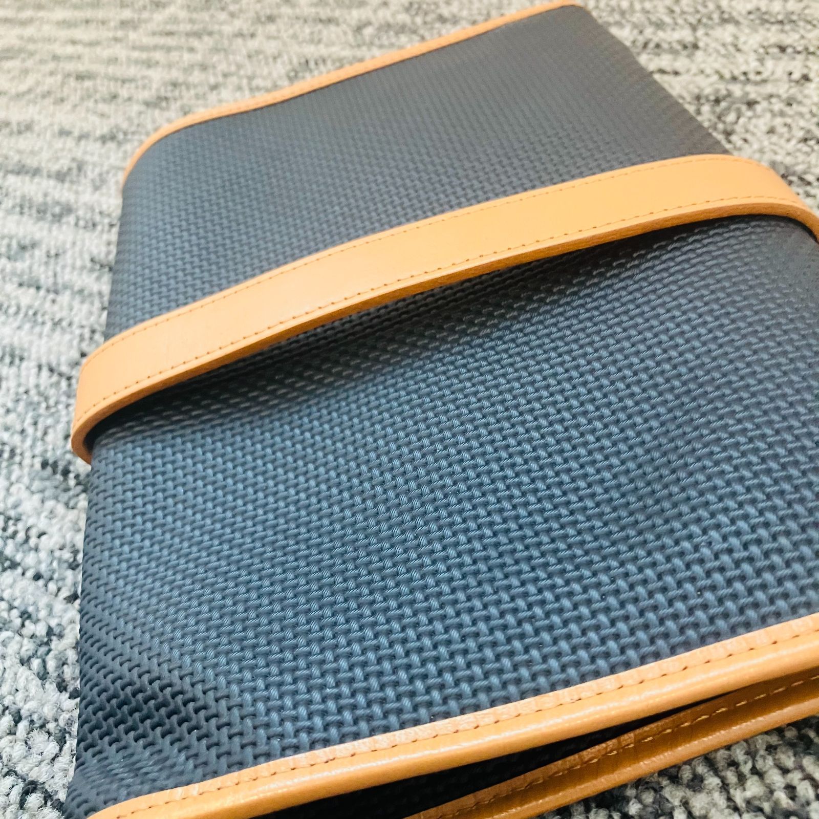 レザー クラッチバッグ