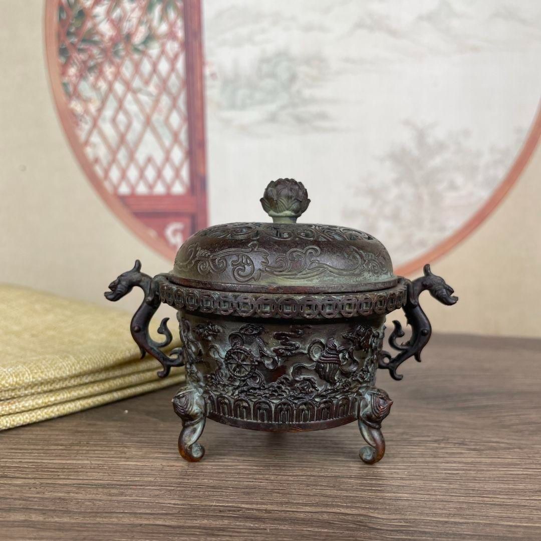 銅製 神獣香炉 八宝図紋三足双耳薫炉 薫炉 茶道具 装飾品 工芸品 置物 銅製 神獣香炉 八宝図紋三足双耳薫炉 薫炉 茶道具 装飾品 工芸品