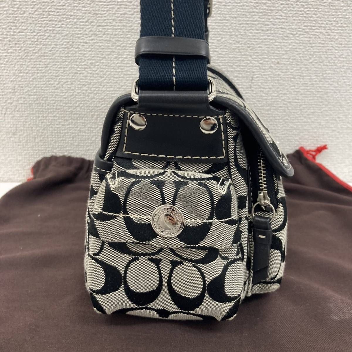 COACHコーチ6835シグネチャーショルダーバッグブラックレザー