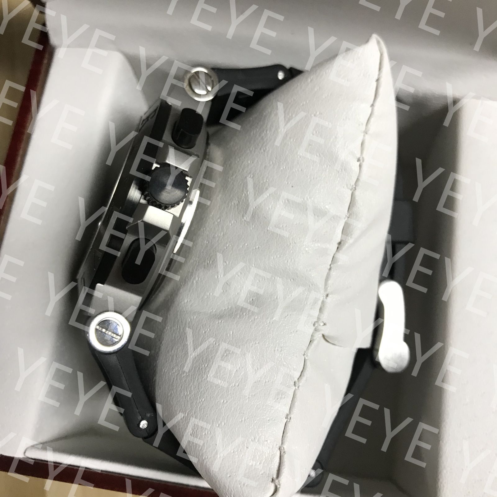 新品 BVLGARI ブルガリ メンズ 腕時計 即購入不可 38