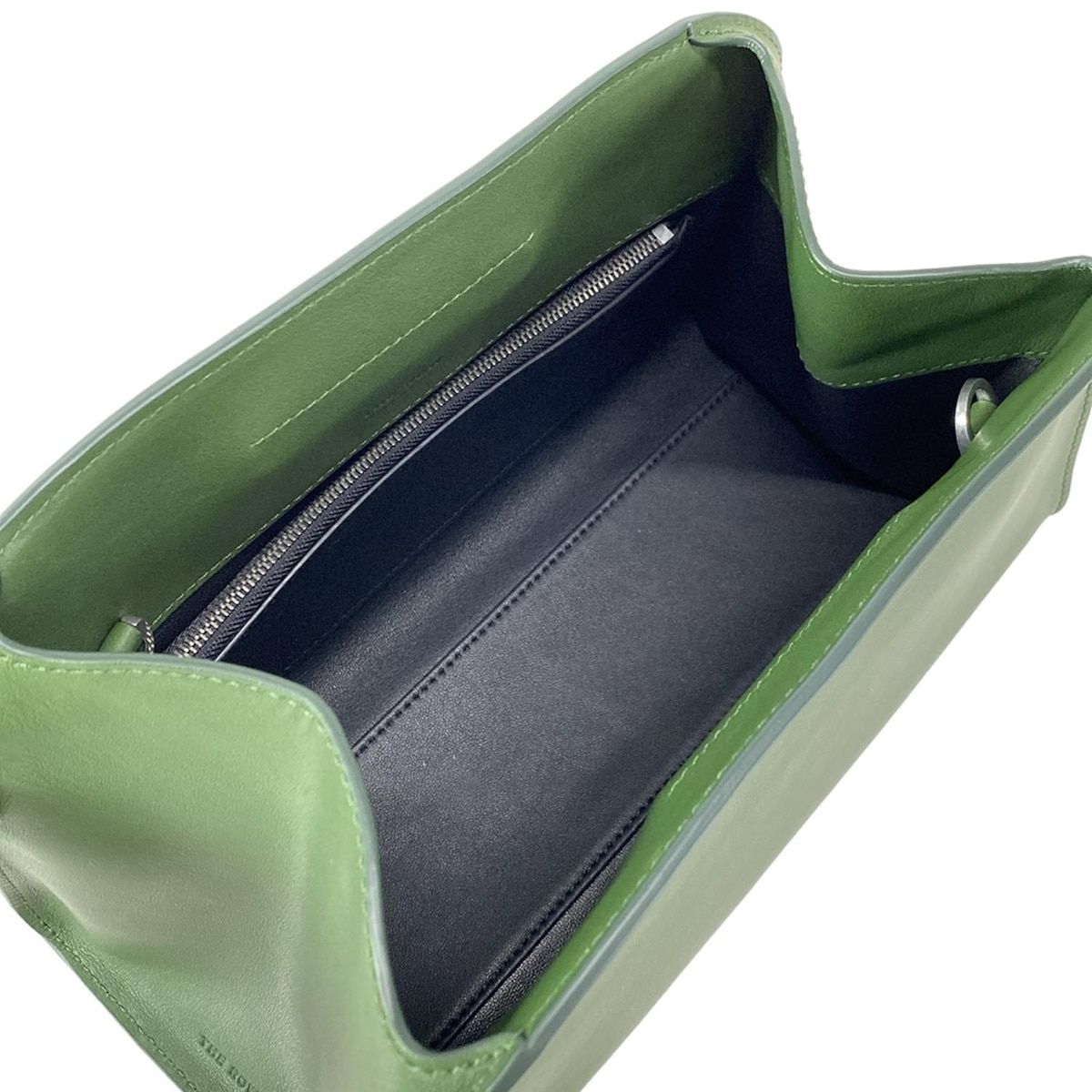 ダークグリーン