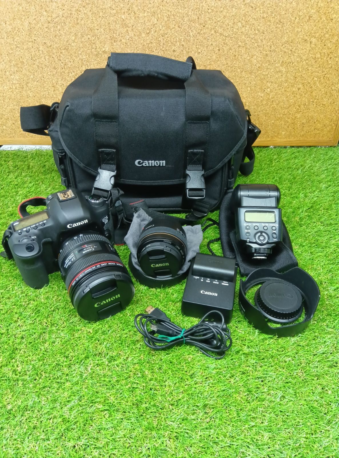Canon デジタル一眼レフカメラ EOS5D MarkⅢDS126321