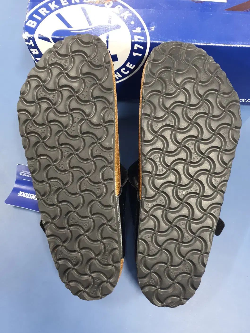 BIRKENSTOCK