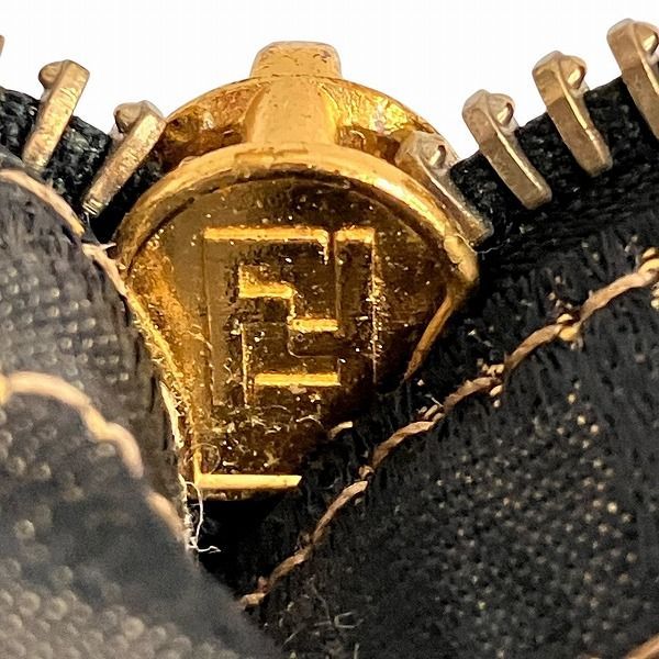 FENDI ズッカ柄