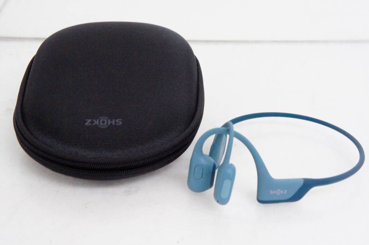 【中古美品】SHOKZ OPENRUN PRO 骨伝導ワイヤレスヘッドフォン 中古美品】SHOKZ OPENRUN PRO 骨伝導ワイヤレスヘッドフォン