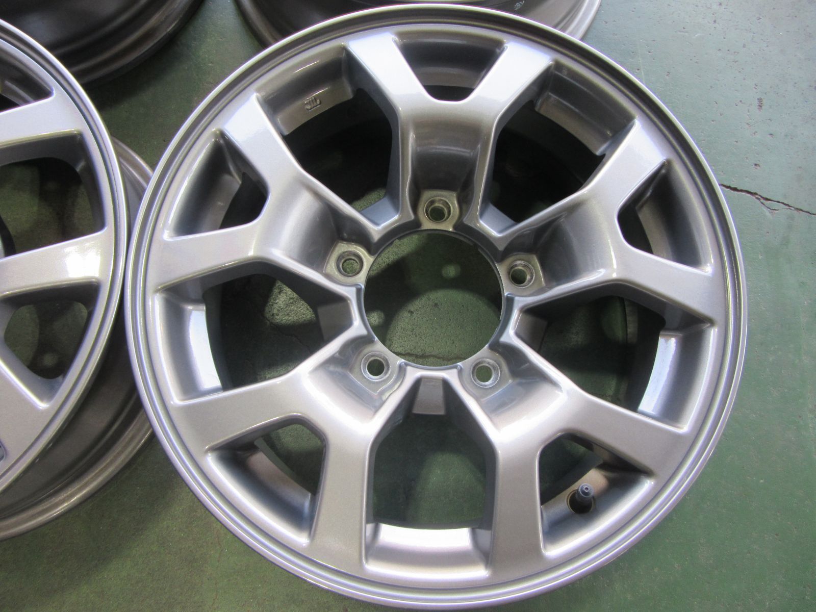 スズキ ジムニーシエラ 純正ホイール＋YOKOHAMAタイヤ 4本セット