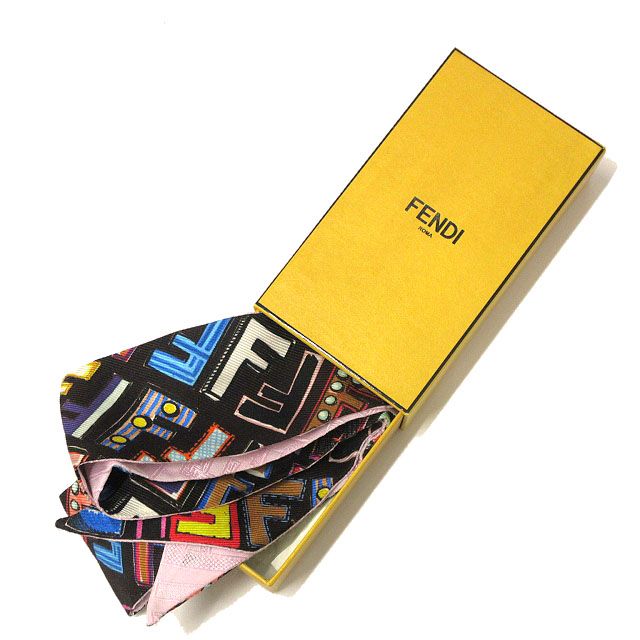 フェンディ FENDI ラッピー スキニー スカーフ ズッカ柄 プリント  