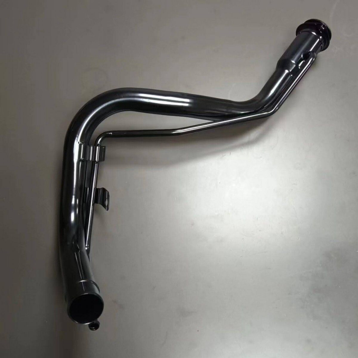 未使用 三菱 CN9A CP9A ランサー ミラージュ 純正 燃料パイプ フューエルフィラーネック MITSUBISHI NECK FUEL FILLER