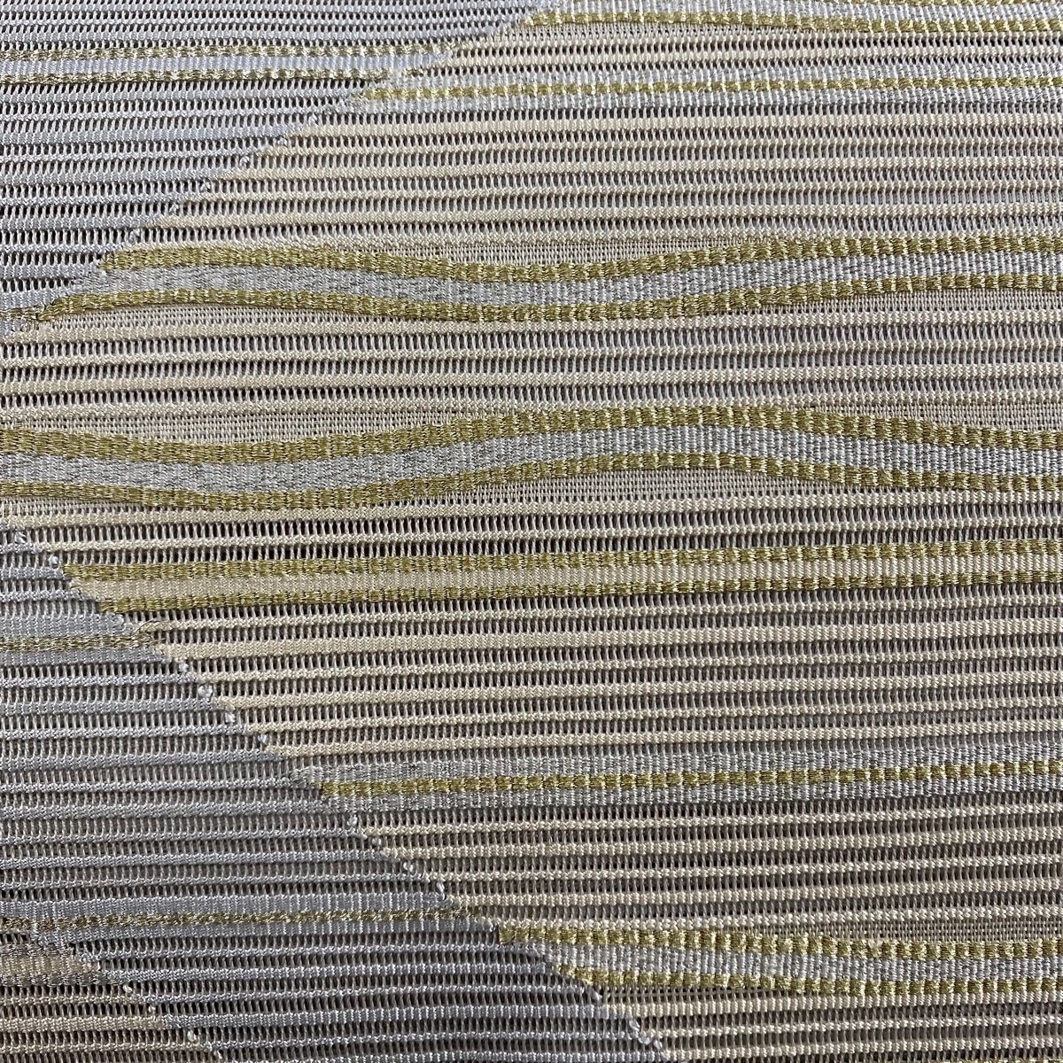 灰色