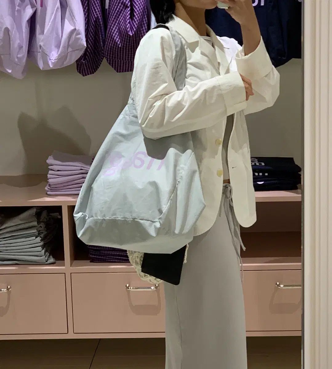 本日限定値下げ☺︎韓国 haag ロゴ入り エコバッグ haag HAAG(ハーグ) ロゴ エコバッグ - メルカリ