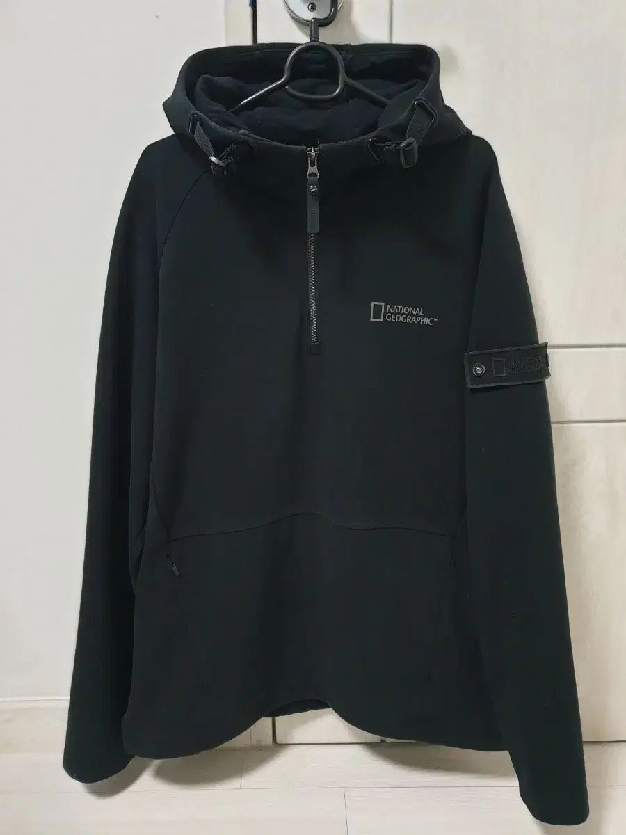 【雷市場（ポンジャン）商品韓国直送】 ナショナルジオグラフィックメンズハーフジップパーカー