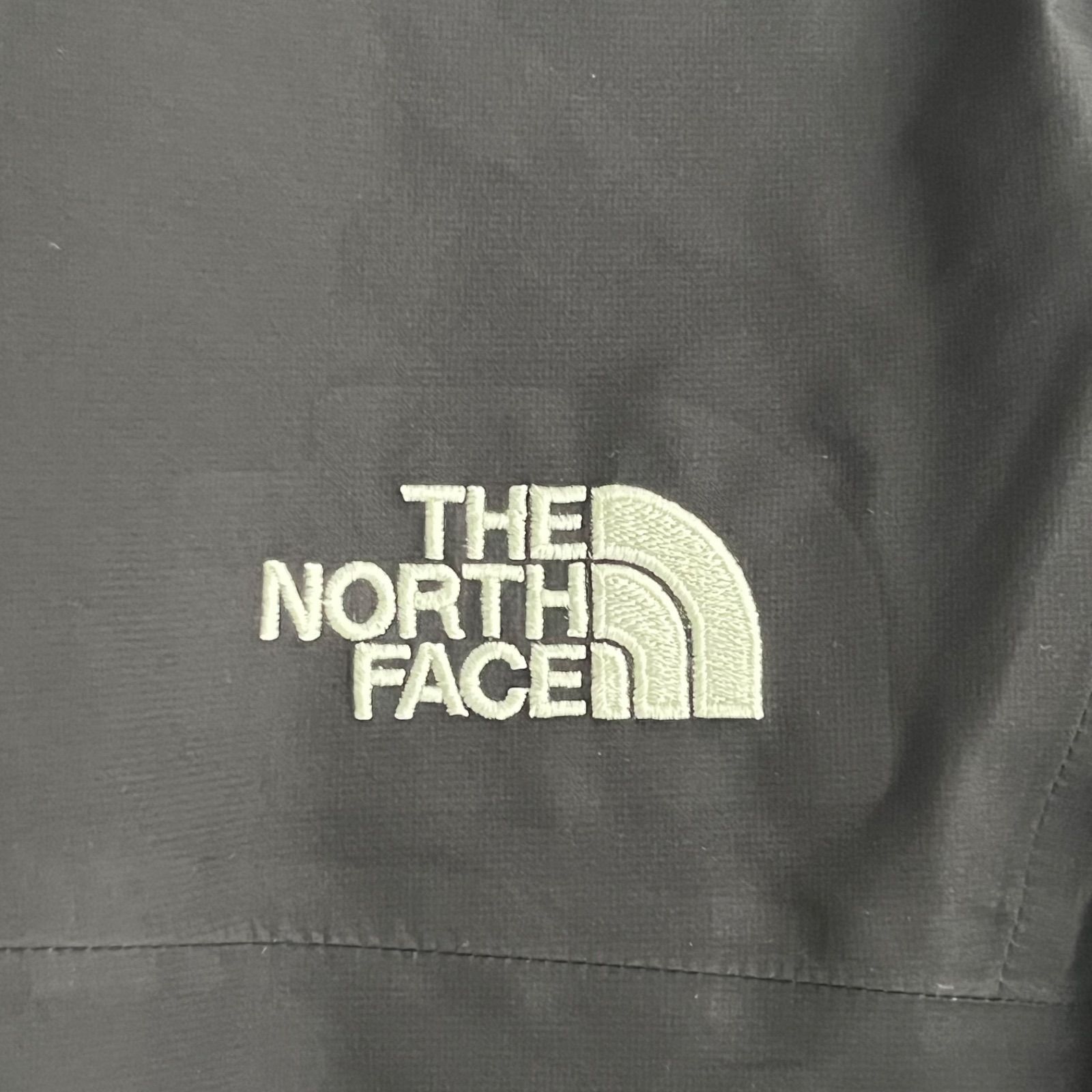 人気】ノースフェイス マウンテンライトジャケット ゴアテックス 刺繍ロゴ