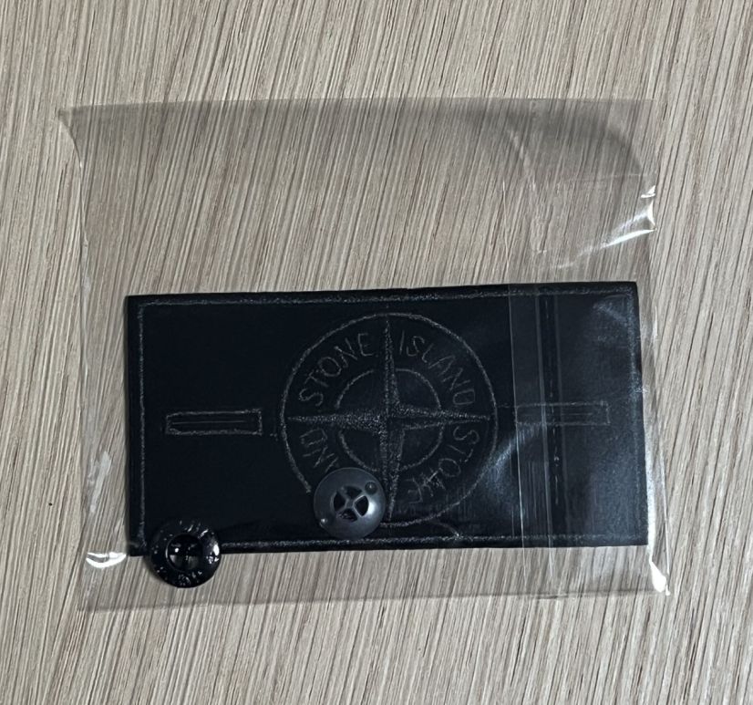 STONE ISLAND ストーンアイランド タグ ワッペンボタン付き - 小物