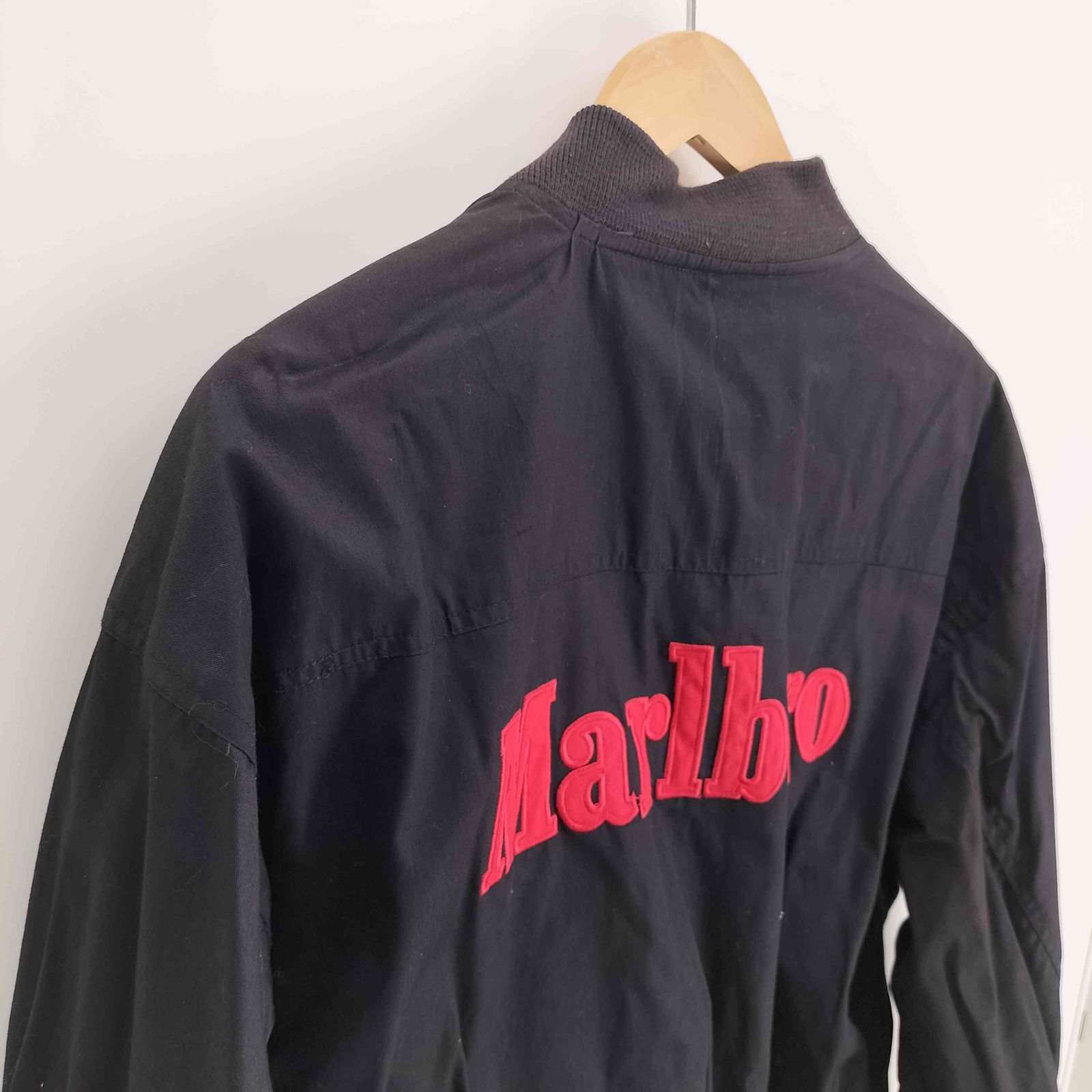 Marlboro リバーシブルジャケット 黒/赤 90's Marlboro Reversible