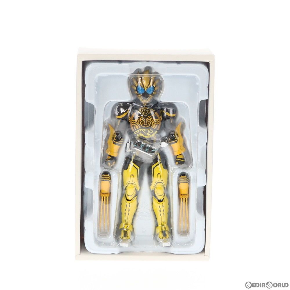 BANDAI SPIRITS(バンダイ スピリッツ) S.H.フィギュアーツ 仮面ライダーオーズ (真骨彫製法) ラトラーター コンボ 約145mm ABS&amp;PVC製 塗装済み可 S.H.Figuarts（真骨彫製法） 仮面ライダーオーズ ラトラーター