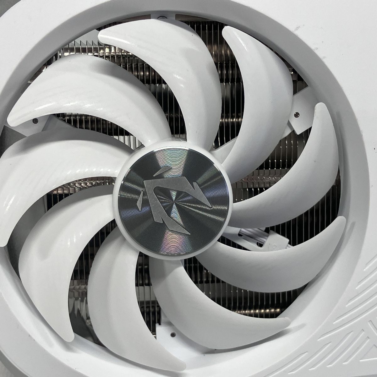 Zotac GeForce RTX4090 Trinity OC White Edition グラフィック Zotac GeForce RTX4090 Trinity OC White Edition グラフィック