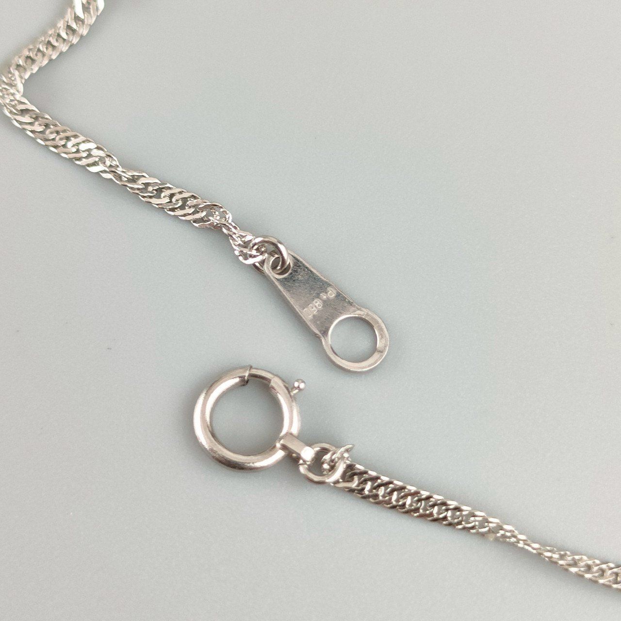 ⭐️本日価格！Pt850 ♡ プラチナスクリューネックレス 造幣局刻印あり Pt850 プラチナ スクリューネックレス 造幣局刻印 2.85g 40