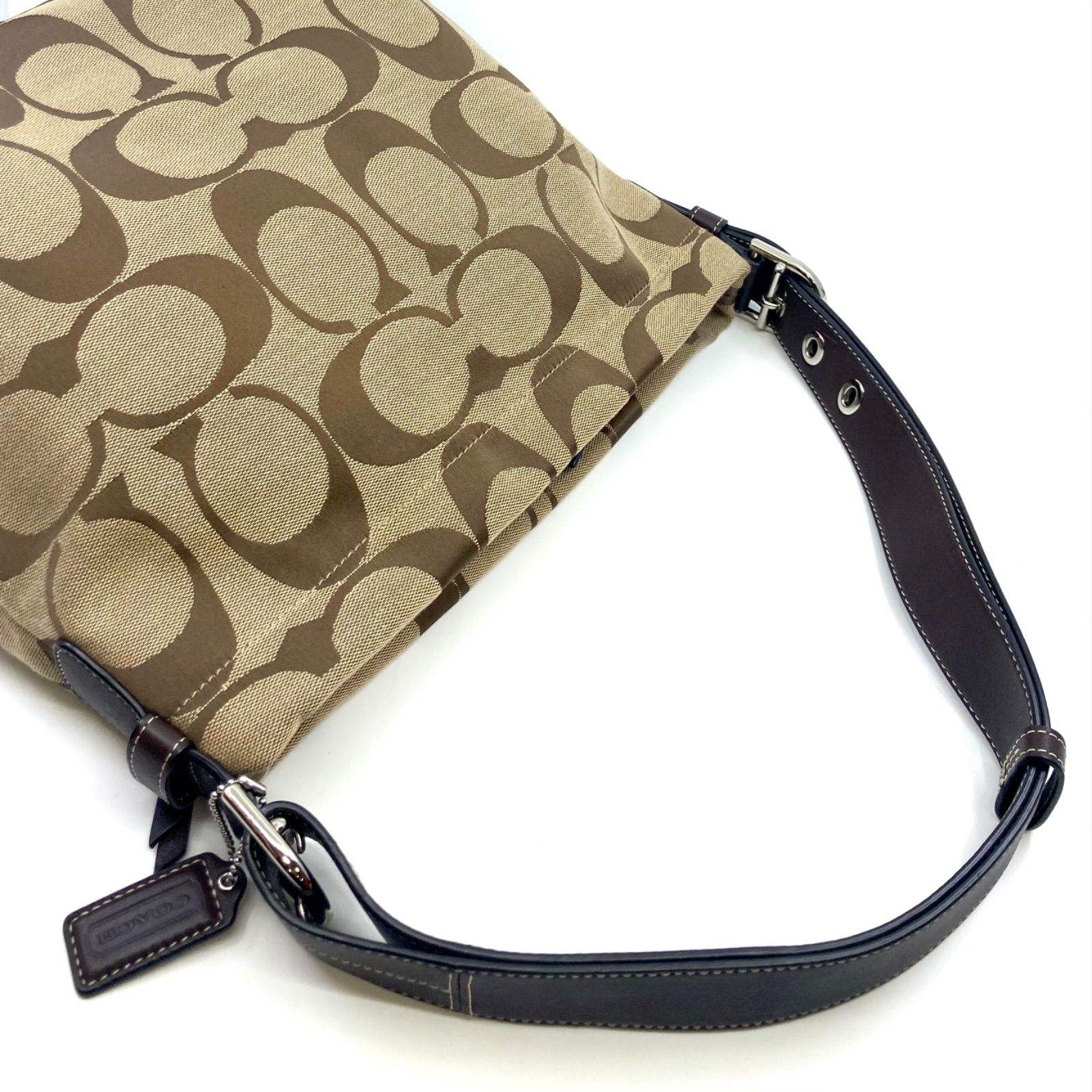 美品】COACH コーチ ショルダーバッグ メッセンジャーバッグ シグネチャー 美品 COACH コーチ シグネチャー ショルダーバッグ F15067