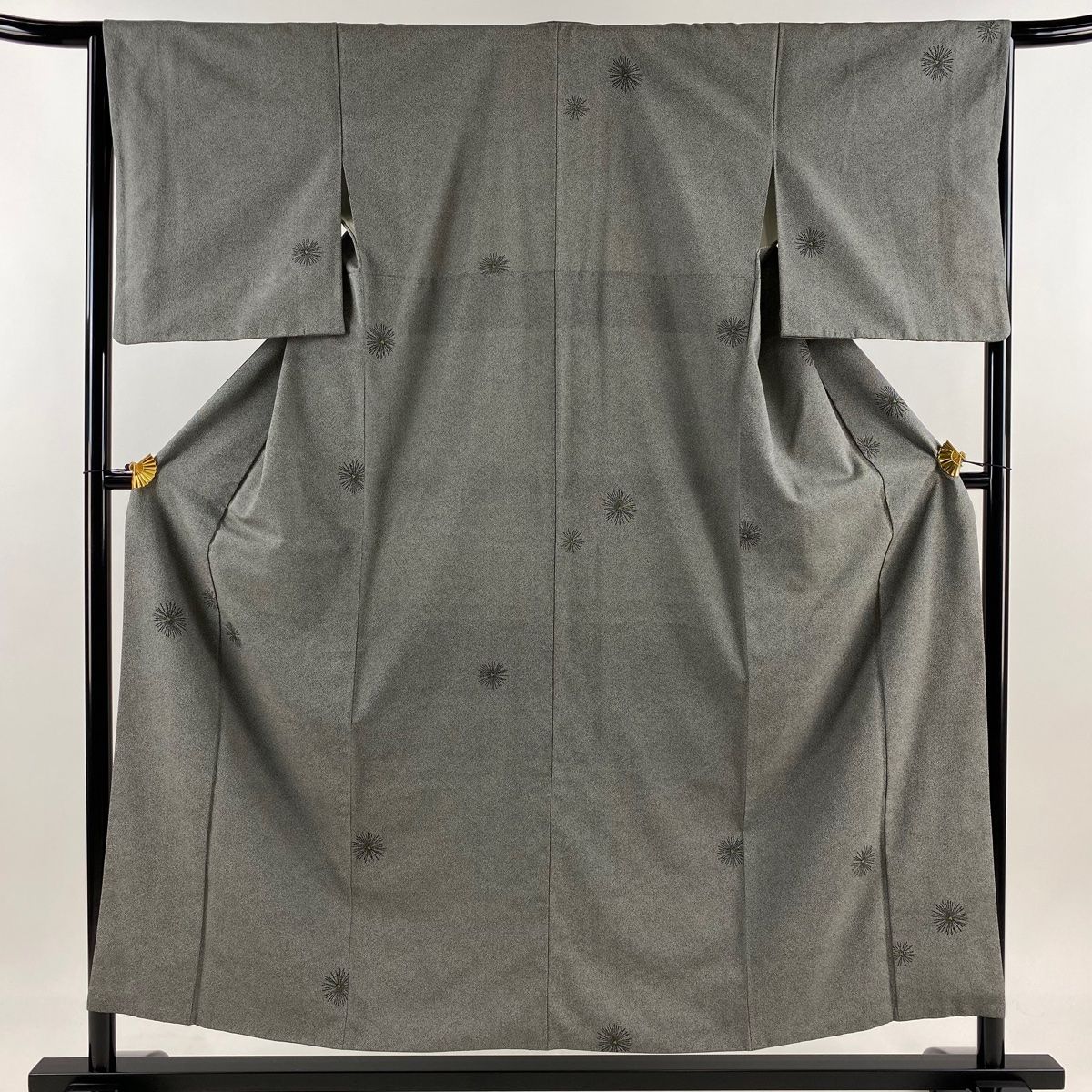 小紋 身丈154cm 裄丈65cm M 袷 若松 幾何学模様 黒灰 正絹 秀品