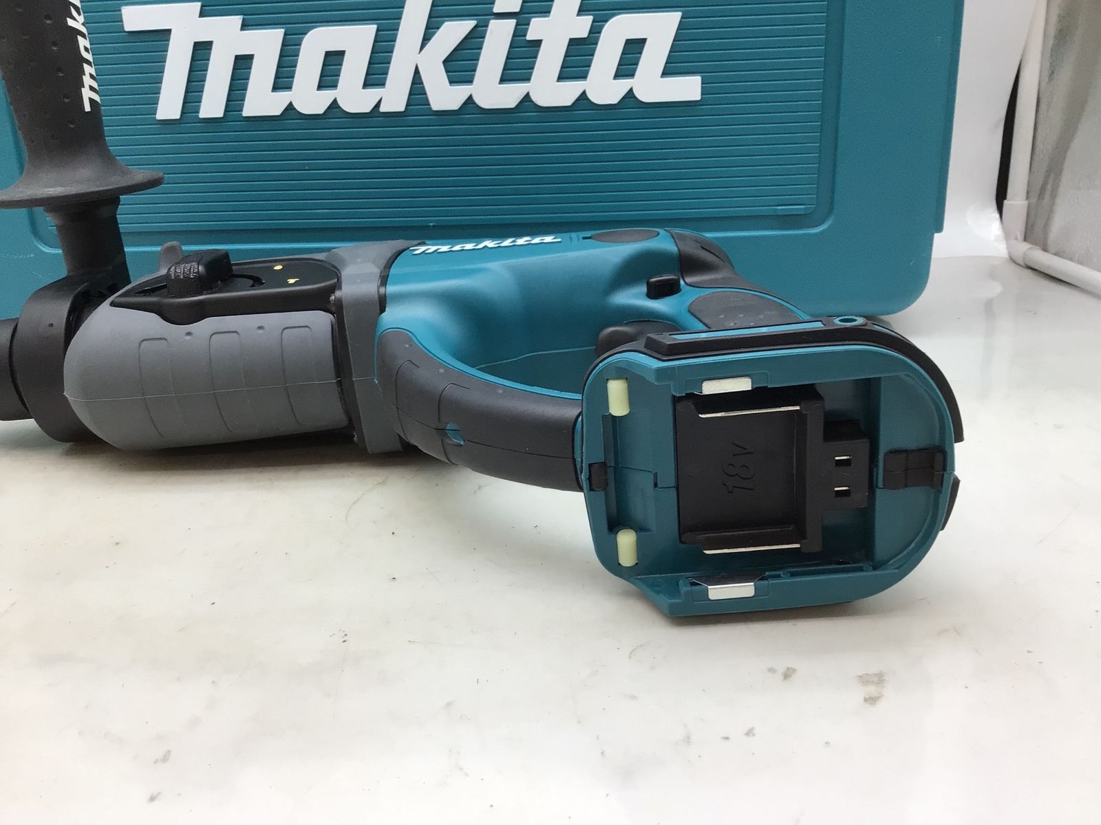 マキタ 18v20mm充電式ハンマドリル本体