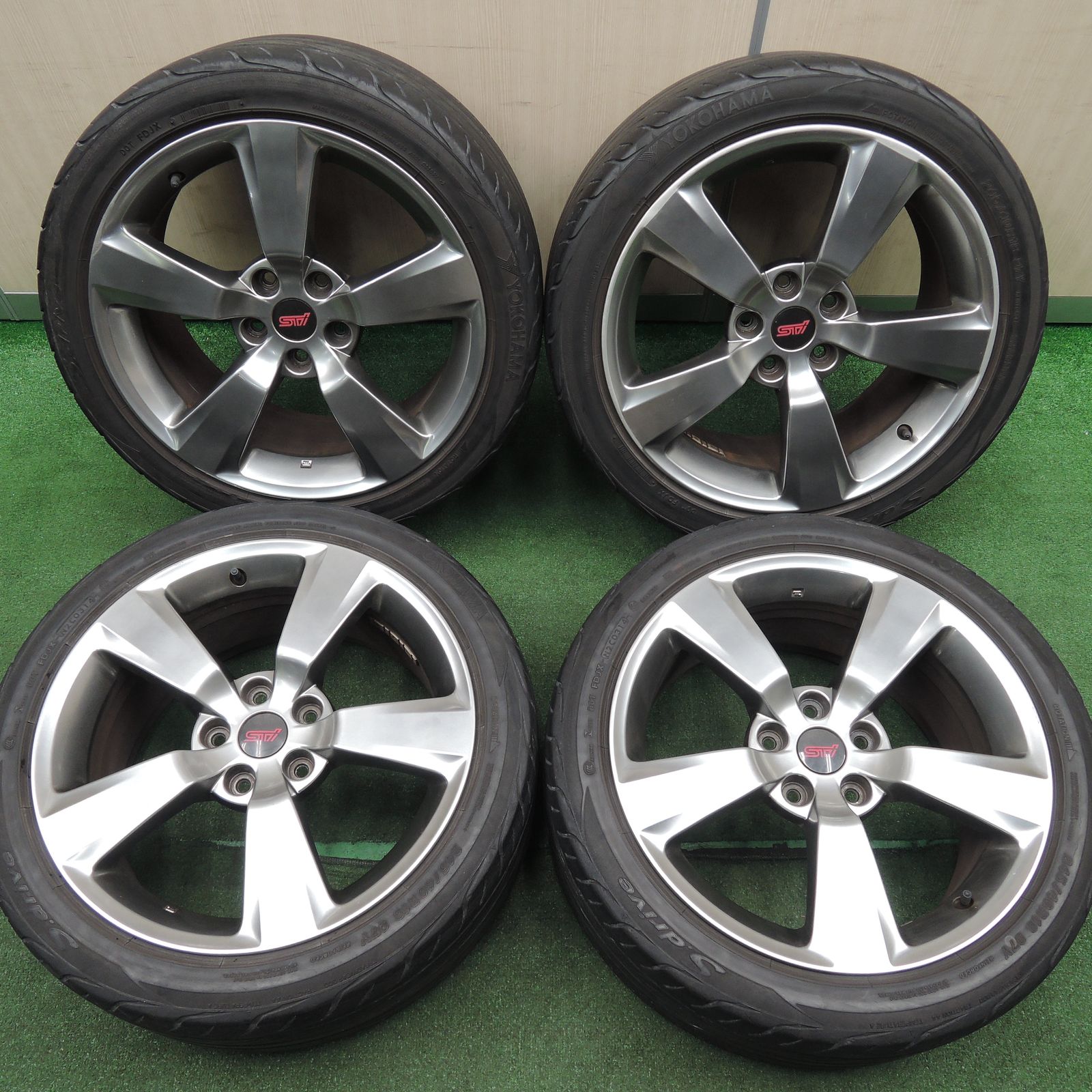 送料無料*4本価格☆スバル インプレッサ WRX STI 純正 245/40R18 