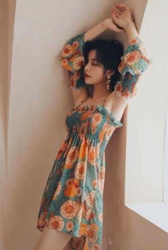 水着 ビキニ 花柄 ホルターネック ワンピース付き SALE 韓国 水着 ビキニ 花柄 ホルターネック ワンピース付き SALE 韓国
