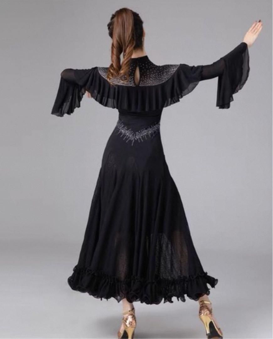 ワンピース 練習着からダンスパーティまで幅広く活躍