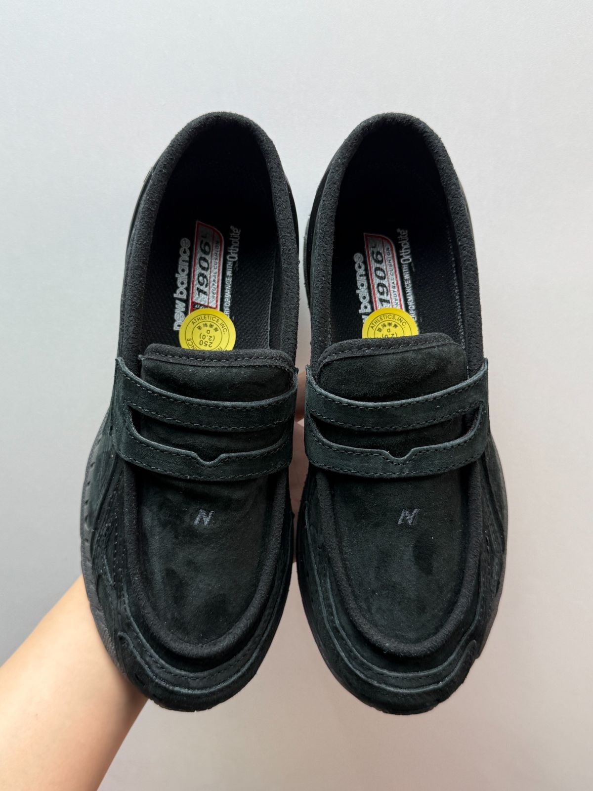 NewBalance U1906LNT ローファー　スエード素材　黒 New Balance 1906L “Black Suede”が国内2月14日より発売
