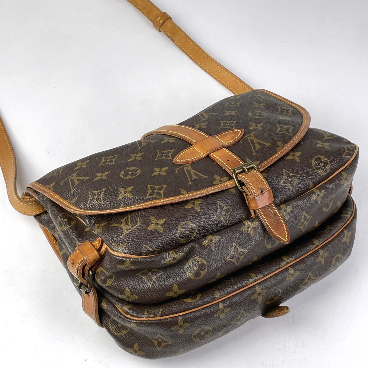 ルイ・ヴィトン Louis Vuitton ソミュール 30 斜め掛け ショルダー ...