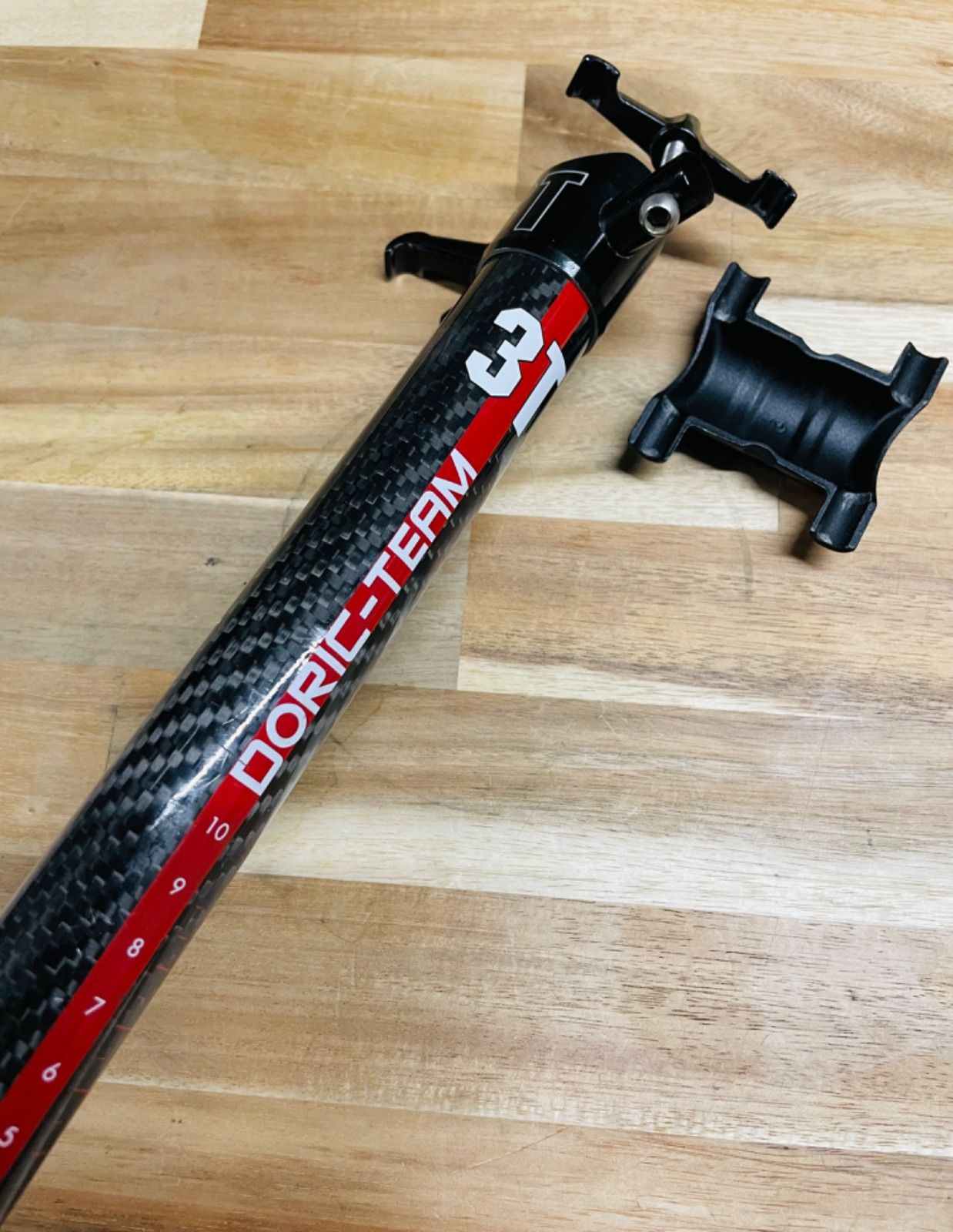 3T DORIC TEAMカーボンシートピラー